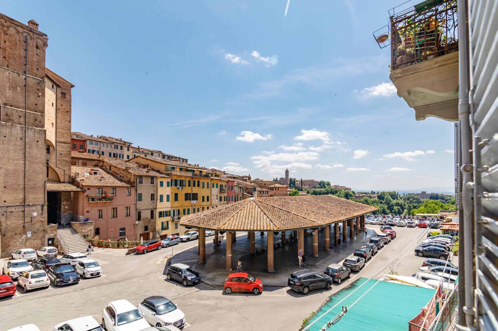 Charme Centro Storico Apartment เซียนา ภายนอก รูปภาพ